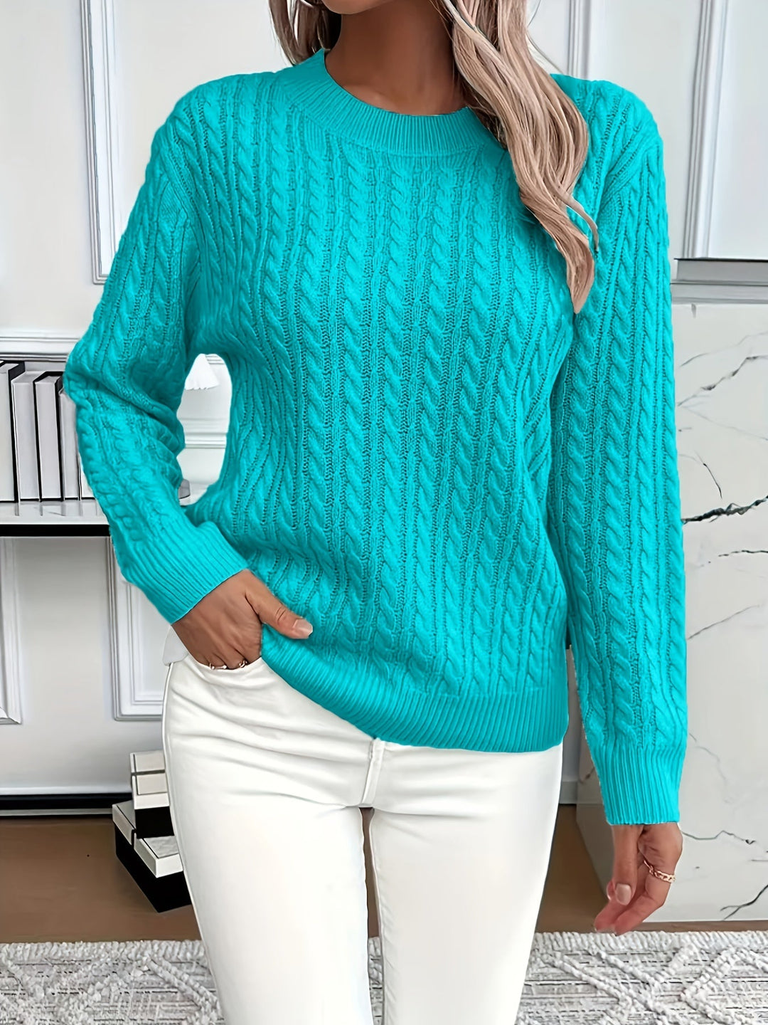 OVERSIZED ROUND-NECK PONCHO | LAID-BACK LUXURY FOR MODERN LIVING