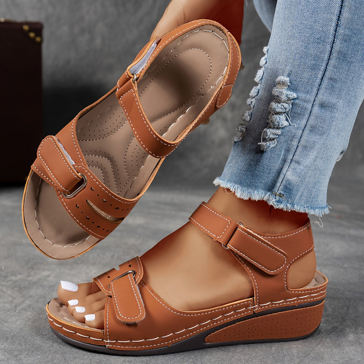WINIFRED | NO FUSS ADJUSTABLE SANDAL