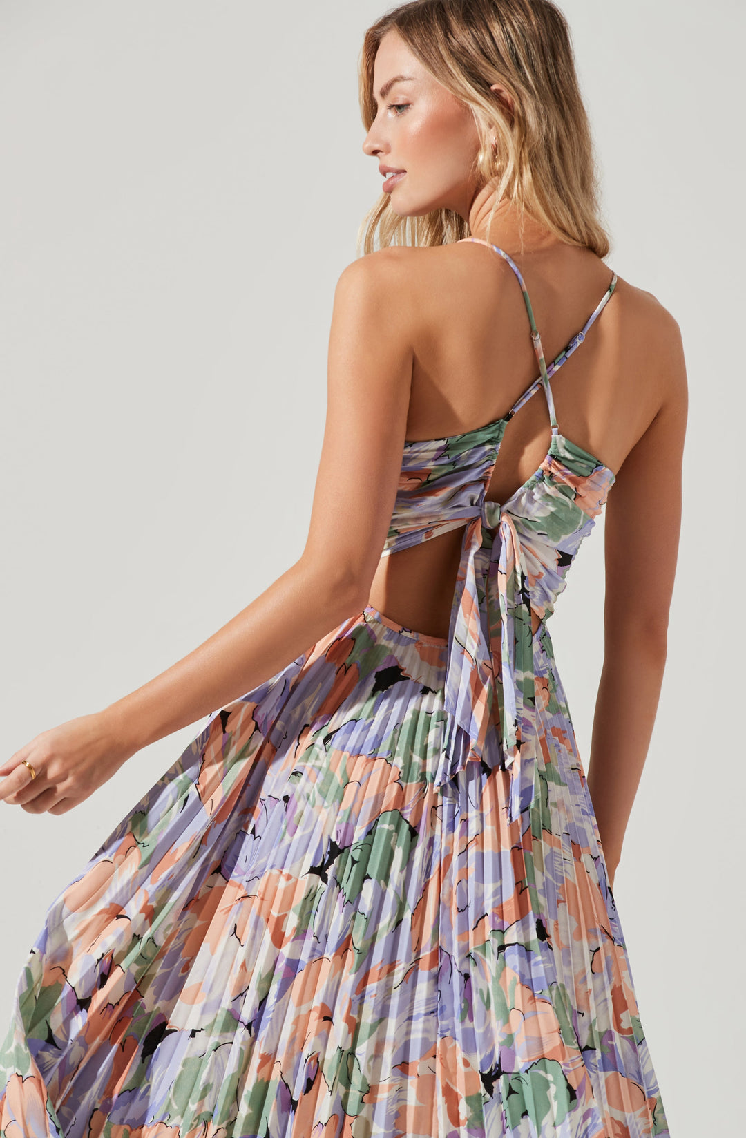 JUNE | STAY COOL FLORAL PLISSÉ MIDI DRESS
