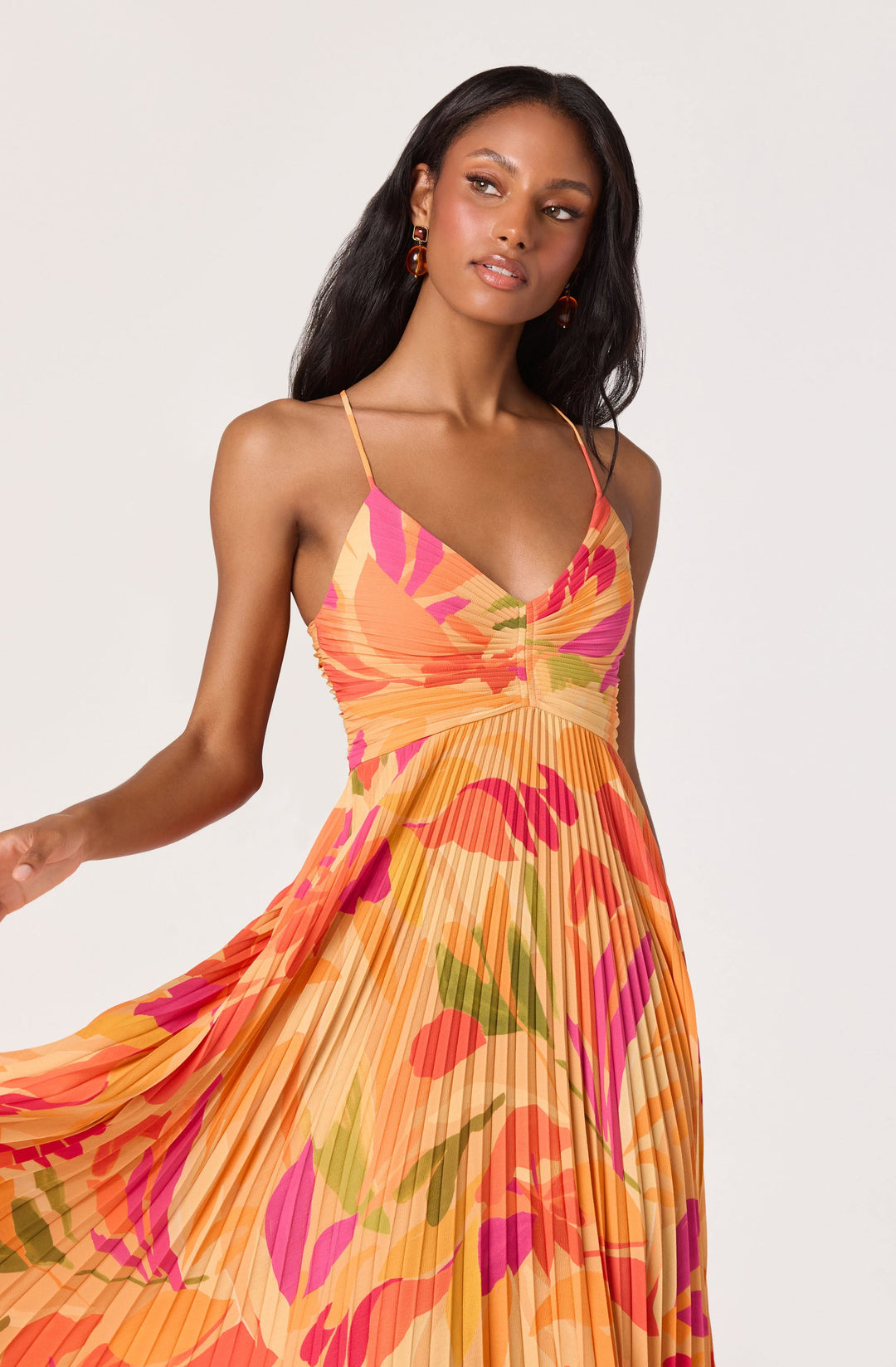 JUNE | STAY COOL FLORAL PLISSÉ MIDI DRESS