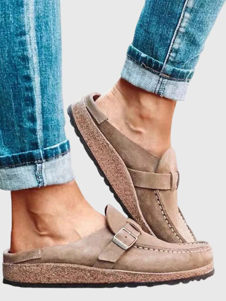 BEATRIX | NO FUSS SUEDE MULE