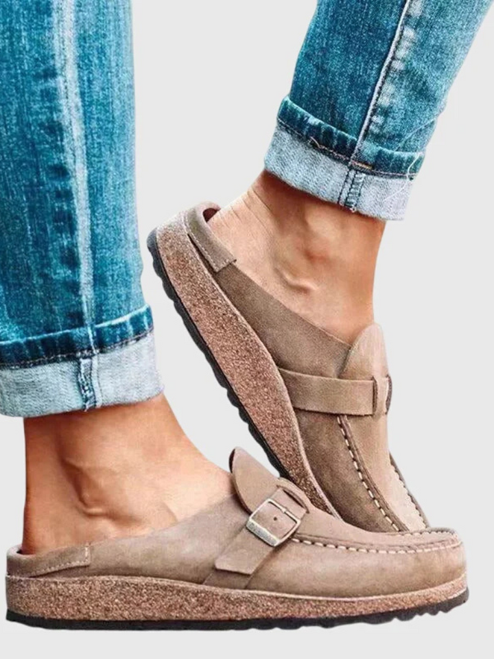 BEATRIX | NO FUSS SUEDE MULE