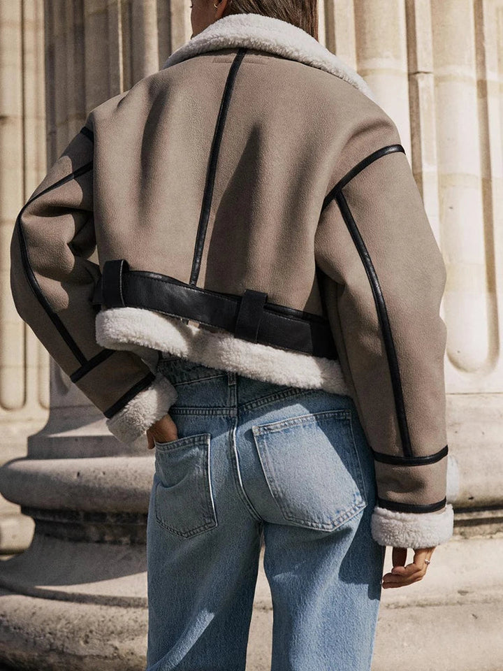 ELEGANT SLIM-CUT JACKET | REFINED STYLE MADE EFFORTLESS