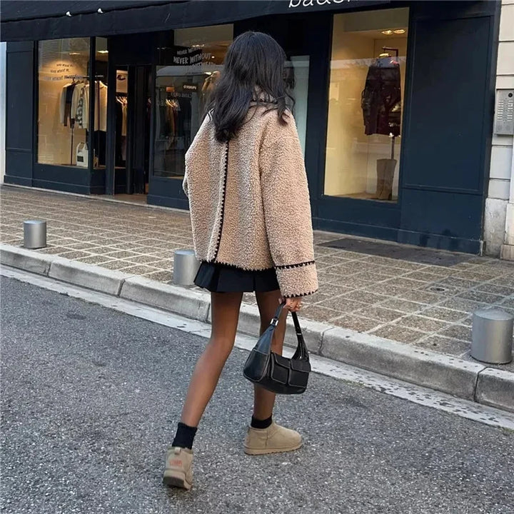 RELAXED-FIT TEDDY JACKET | CHIC COMFORT WITH MODERN WARMTH