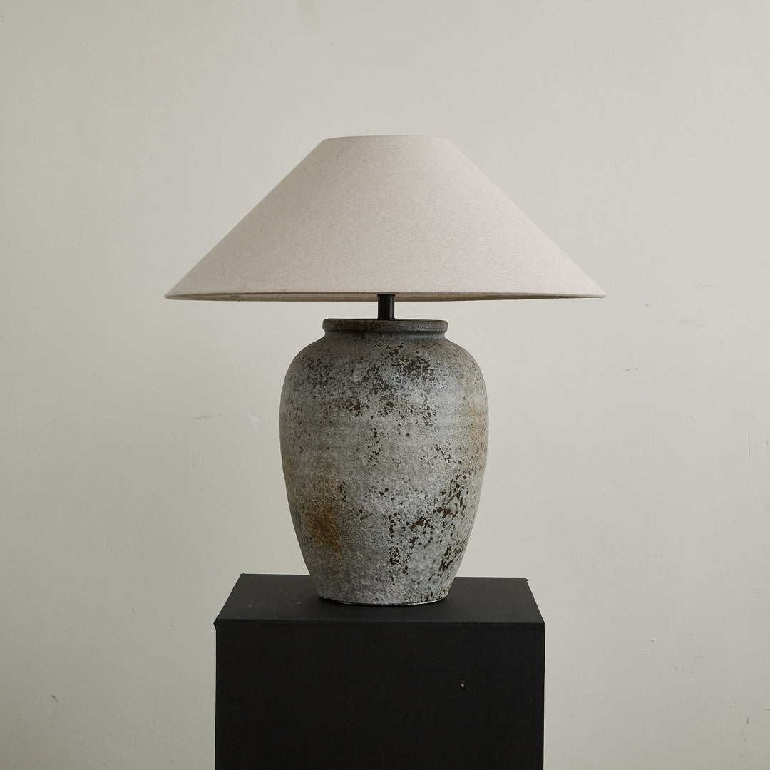 Aged Ceramic Vase Table Lamp Linen Shade 21.7 in Set of 2 3