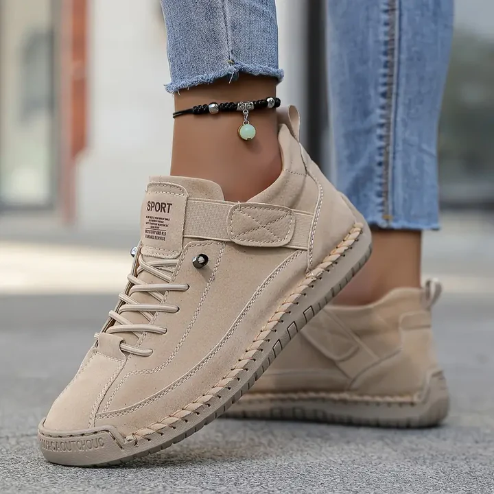 LIGHTWEIGHT COMFORT TRAINERS | PRESSURE FREE WALKING EASE