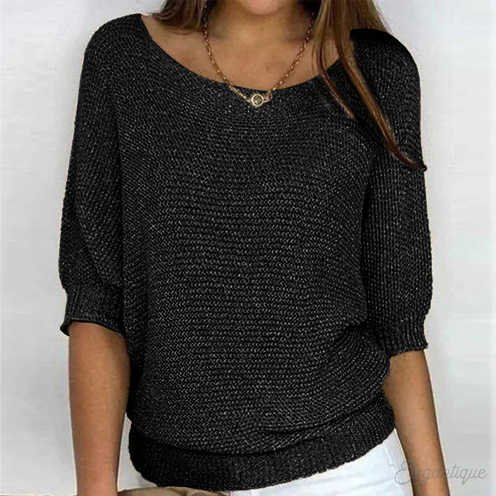 LIGHTWEIGHT ROUND-NECK TOP | ELEGANT SIMPLICITY THAT FLATTERS EVERY FIGURE