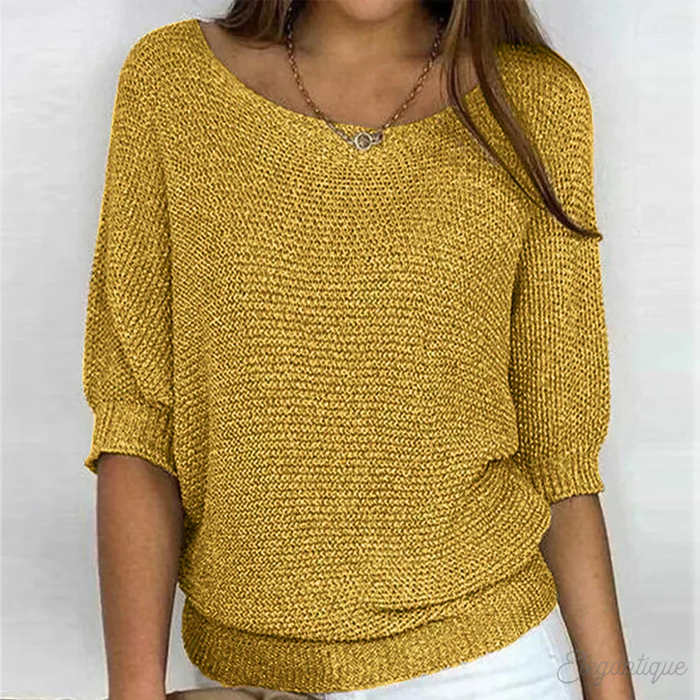 LIGHTWEIGHT ROUND-NECK TOP | ELEGANT SIMPLICITY THAT FLATTERS EVERY FIGURE
