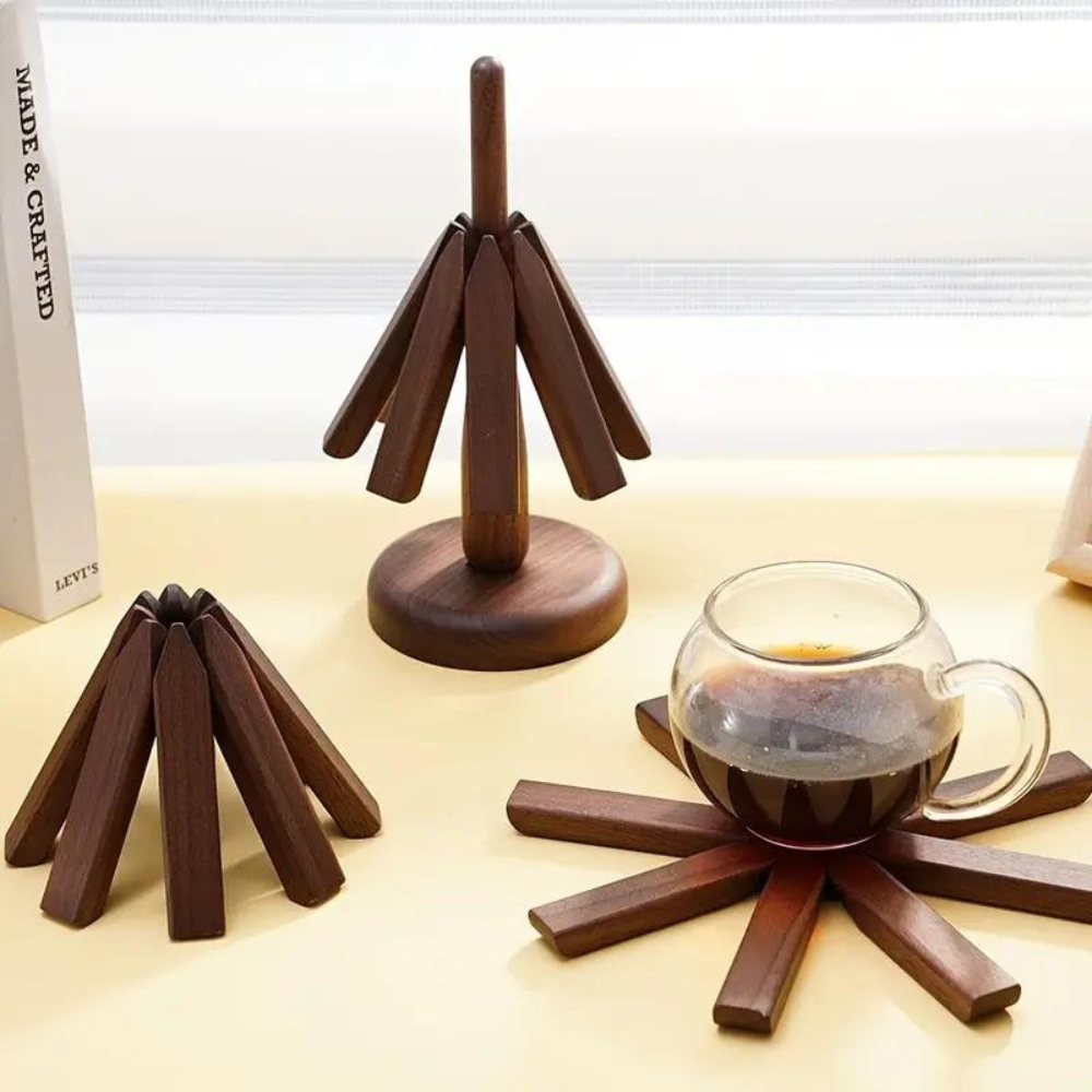 Wooden Coaster Set of 3 with Tree Shaped Holder Acacia 2